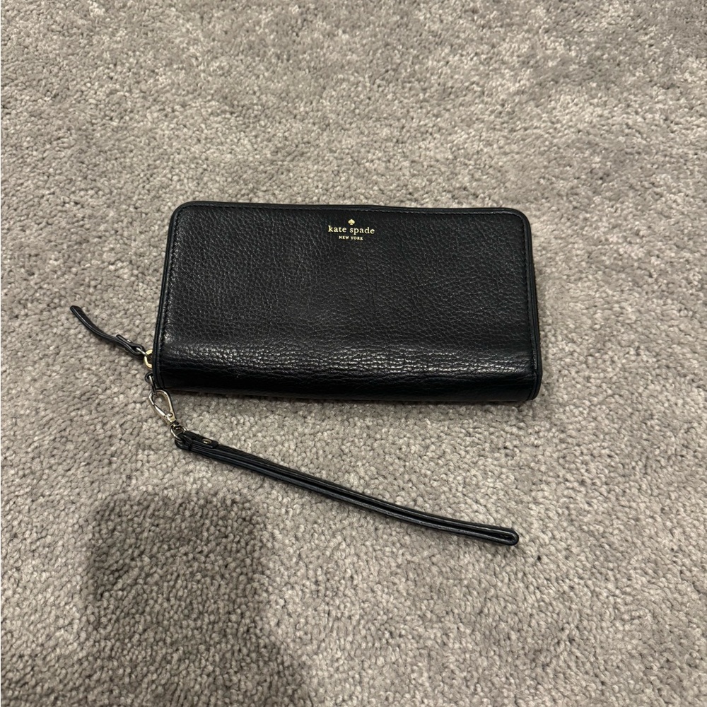 Kate Spade Leather Wristlet wallet